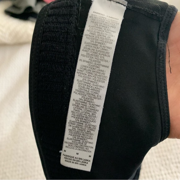 Nike High Impact Dri fit Sports Bra Size Medium - Picture 4 of 4